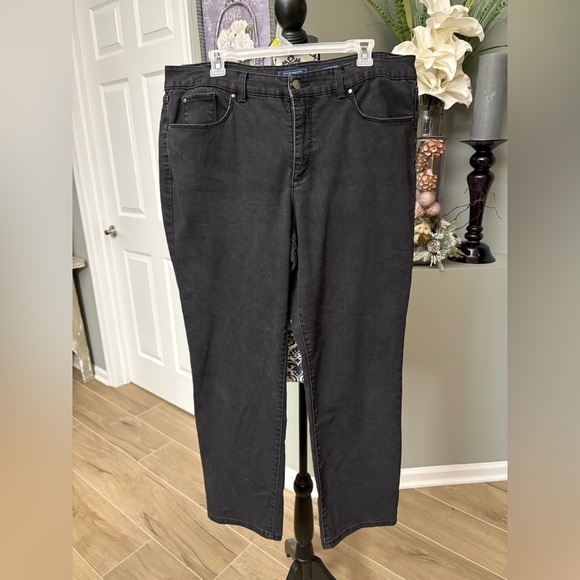 Charter Club size 16 short black denim jeanss - Picture 1 of 6